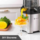AMZCHEF Entsafter - Slow Juicer mit 135 mm großem Einfüllschacht für ganzes Obst und Gemüse - Leicht zu Reinigen mit 2 Gläsern - Silber